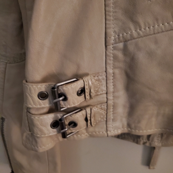 Genuine Leather XL Leather Jacket - Picture 3 of 10